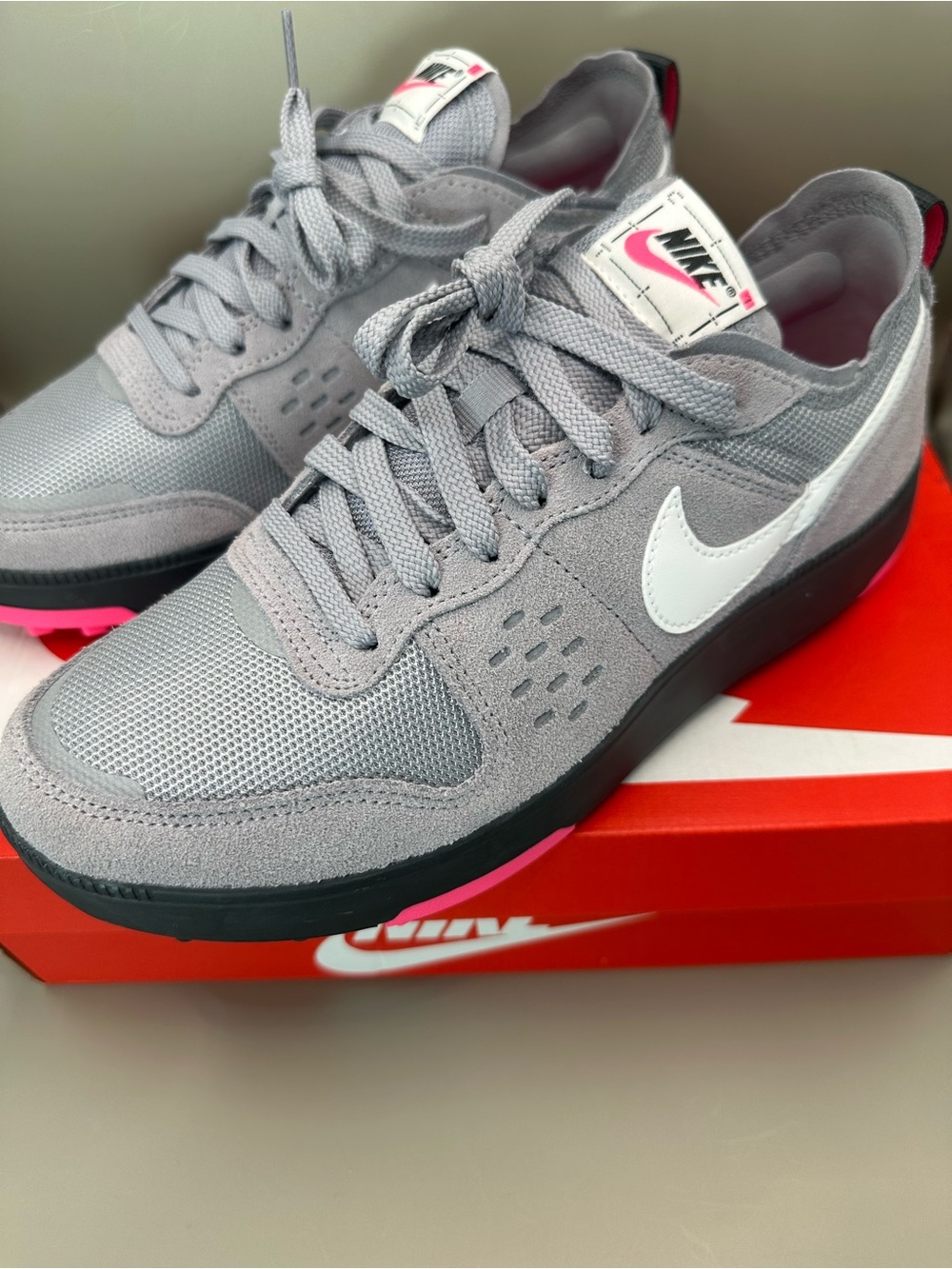 Nike C1TY Men's Athletic Shoe Cement Grey White Hyper Pink Size 8.